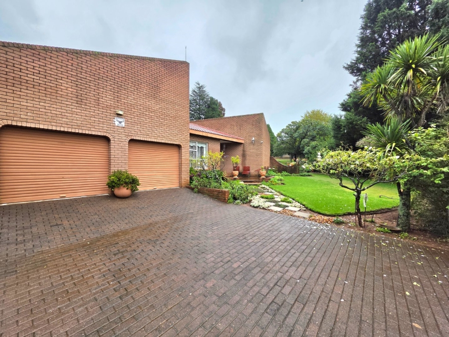 To Let 4 Bedroom Property for Rent in Reitz Free State